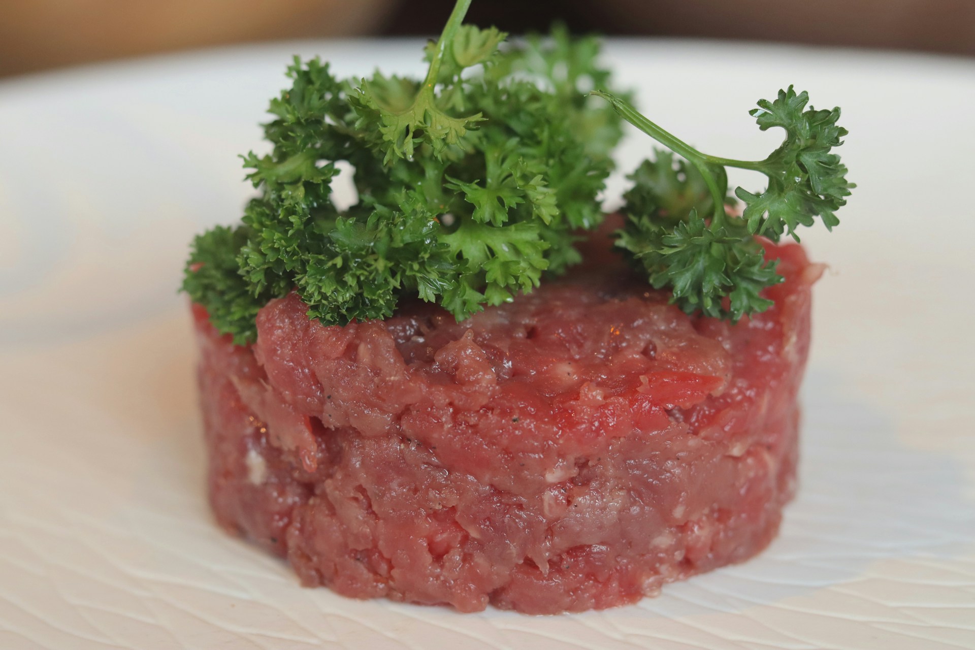 Тартары и карпаччо: искусство свежести и тонких вкусов hero image